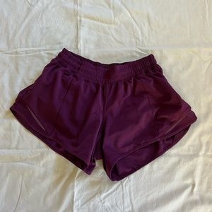 Lululemon Hotty Hot Short Low-Rise 4" Burgundy